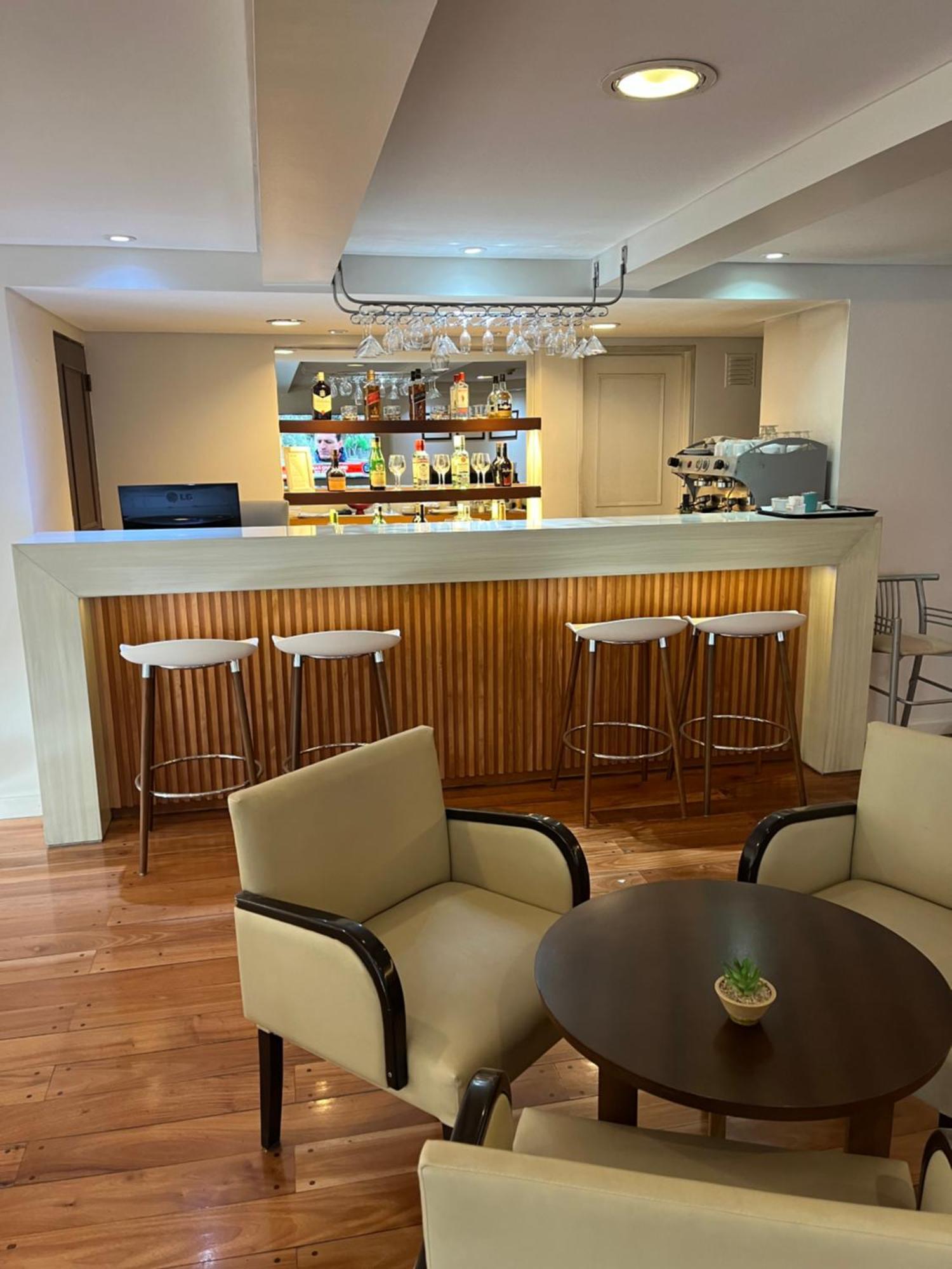 Kenton Palace Bariloche Екстериор снимка