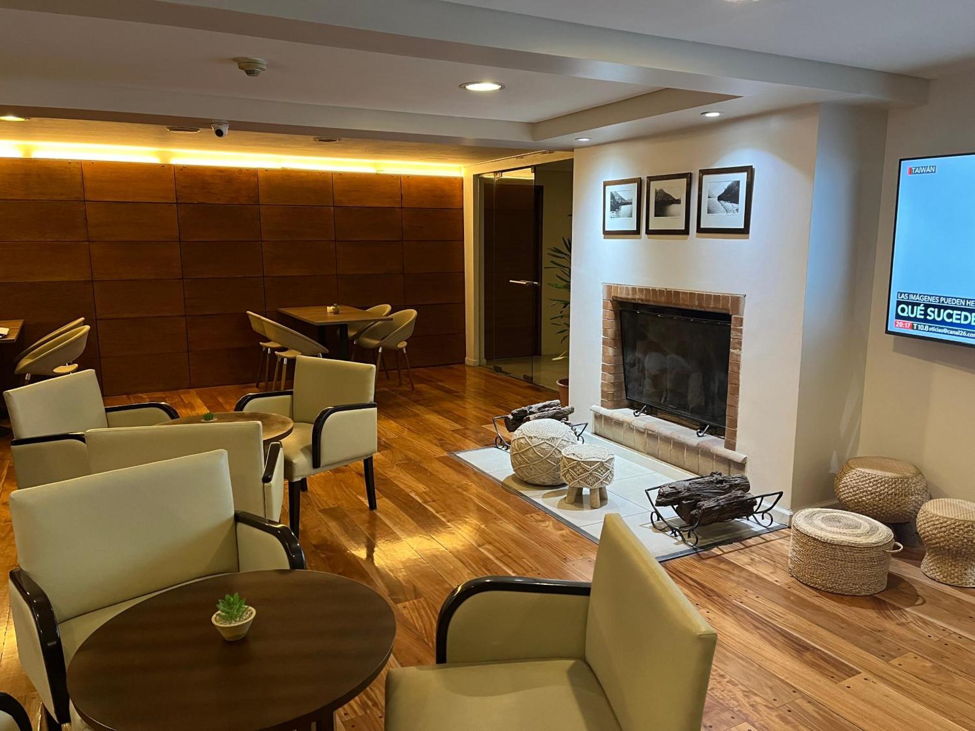Kenton Palace Bariloche Екстериор снимка